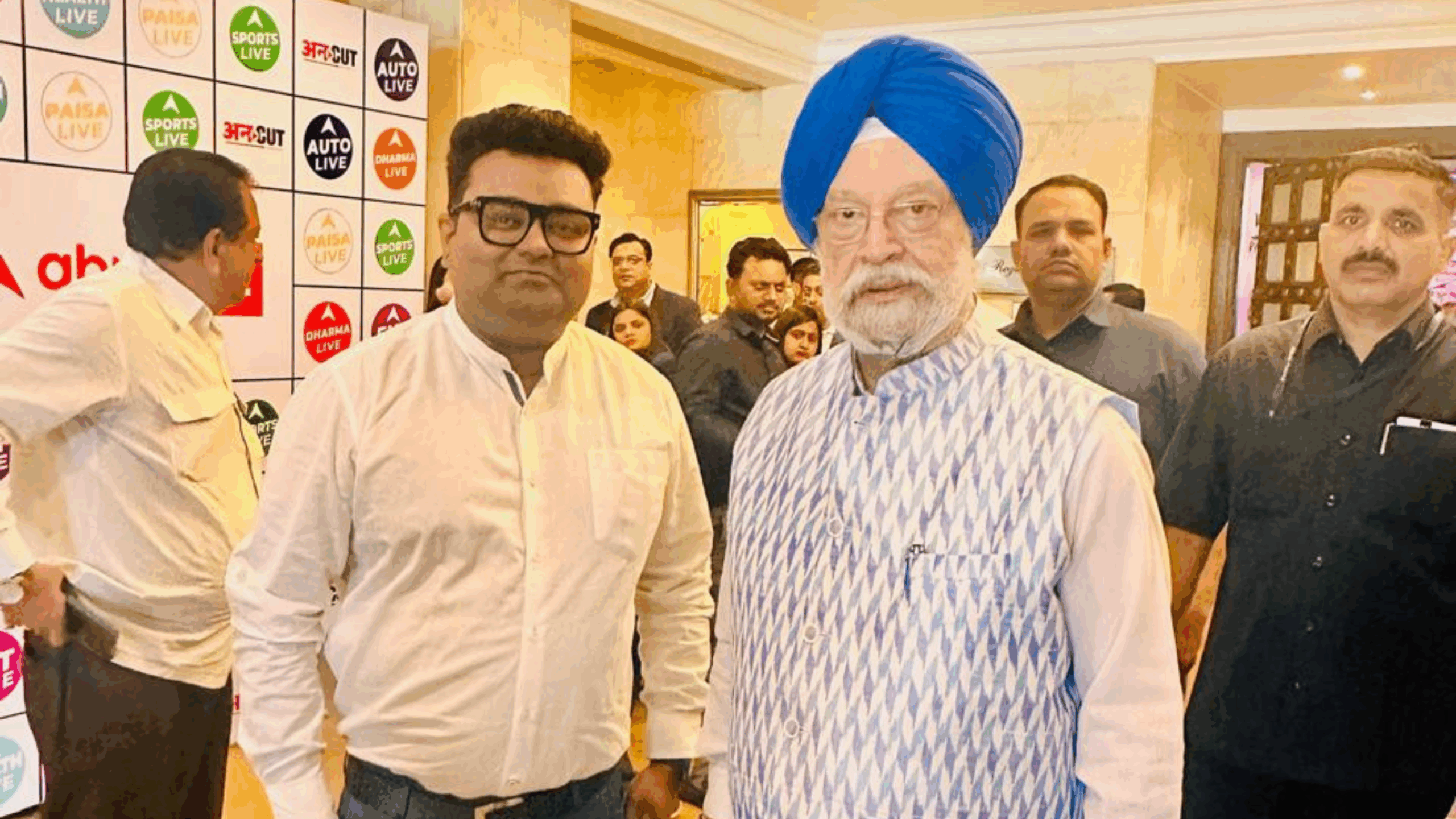 Meeting with Honorable Central Government Minister Shri Hardeep Puri